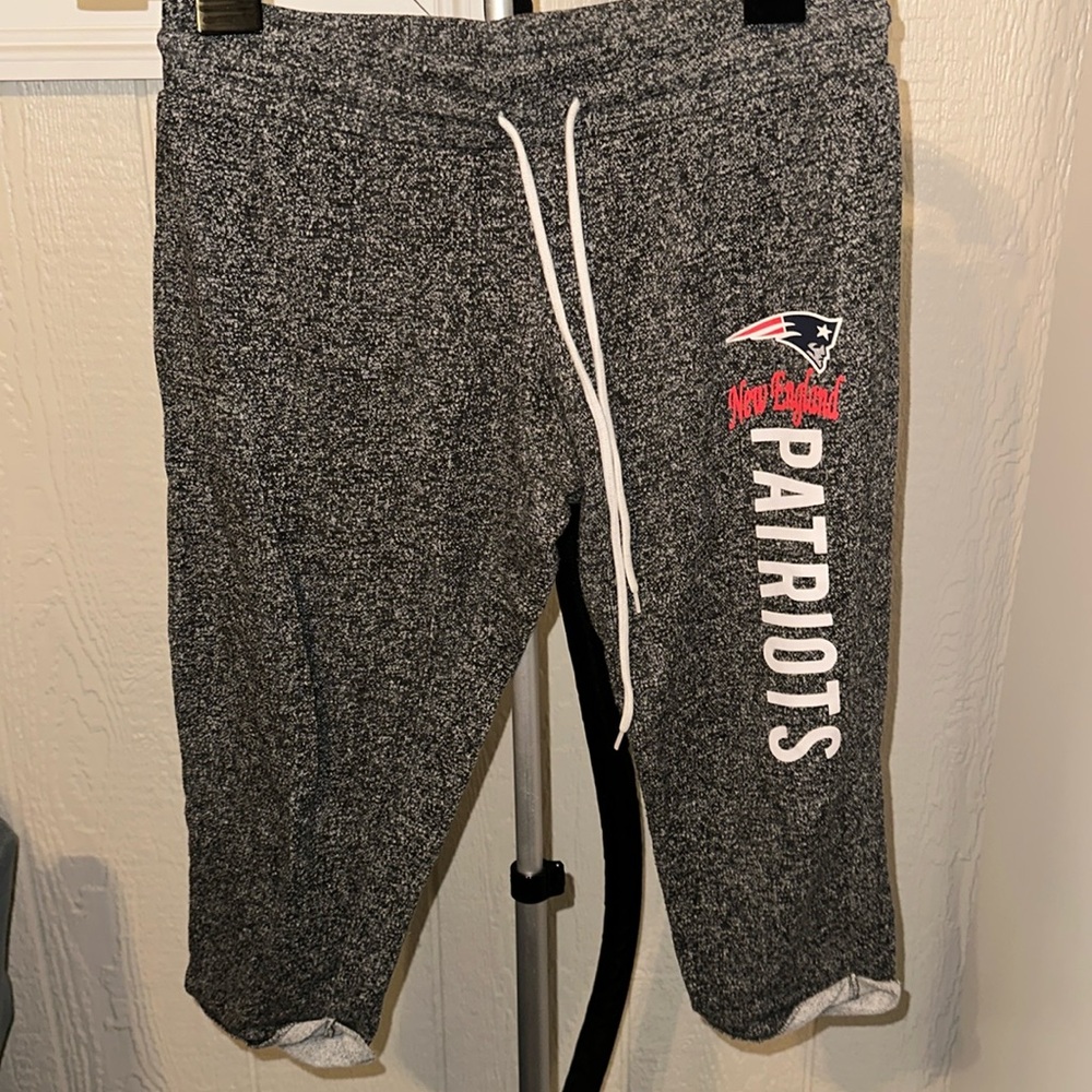 Capri sweat like pants